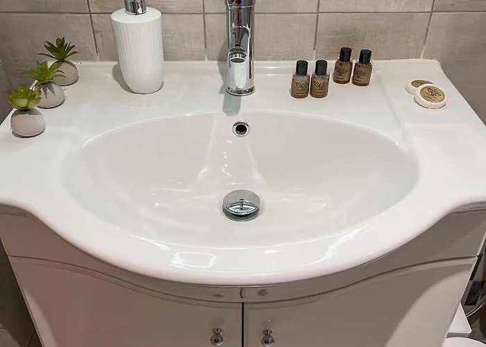 Апартаменты Irene' S Place *