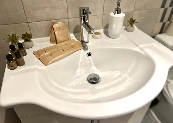 Апартаменты Irene' S Place *